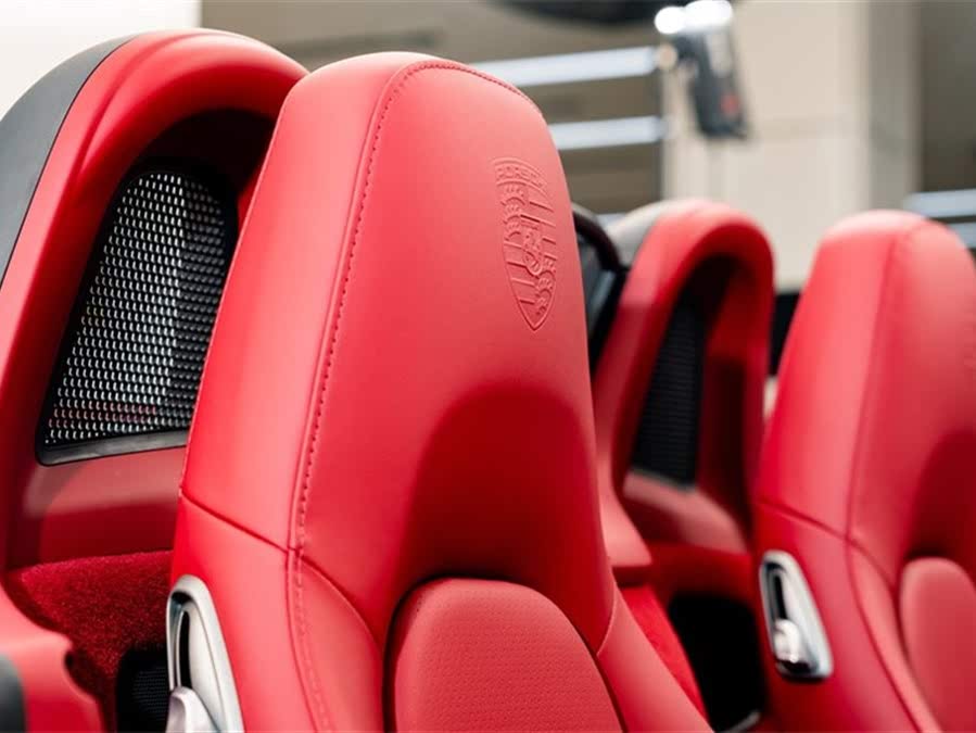 Discover undefined undefined Exterior Interior Images.Find all aspects and details of cars.