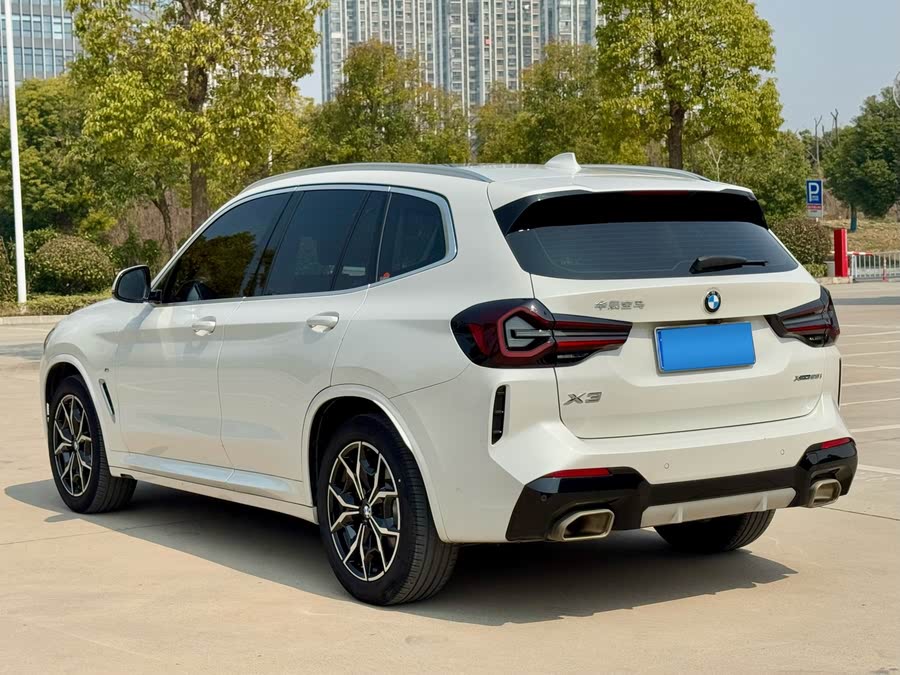 Discover undefined undefined Exterior Interior Images.Find all aspects and details of cars.
