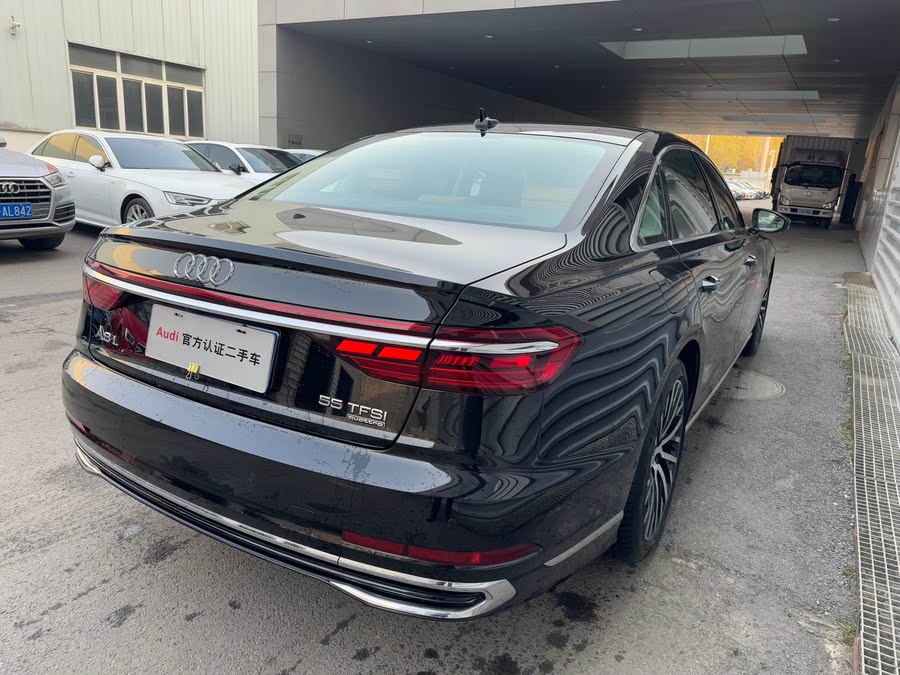 Discover undefined undefined Exterior Interior Images.Find all aspects and details of cars.