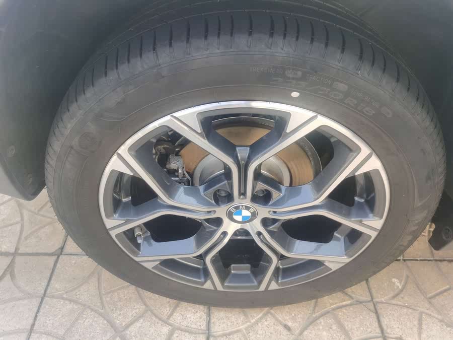 BMW X1 2022 sDrive20Li Luxury