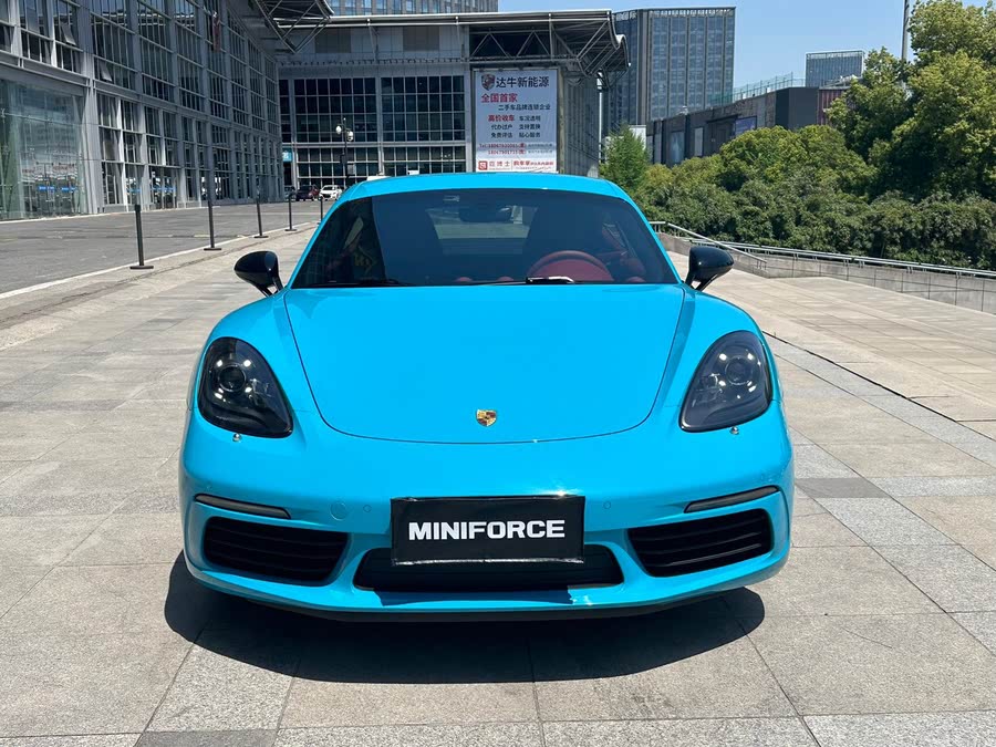 Discover undefined undefined Exterior Interior Images.Find all aspects and details of cars.