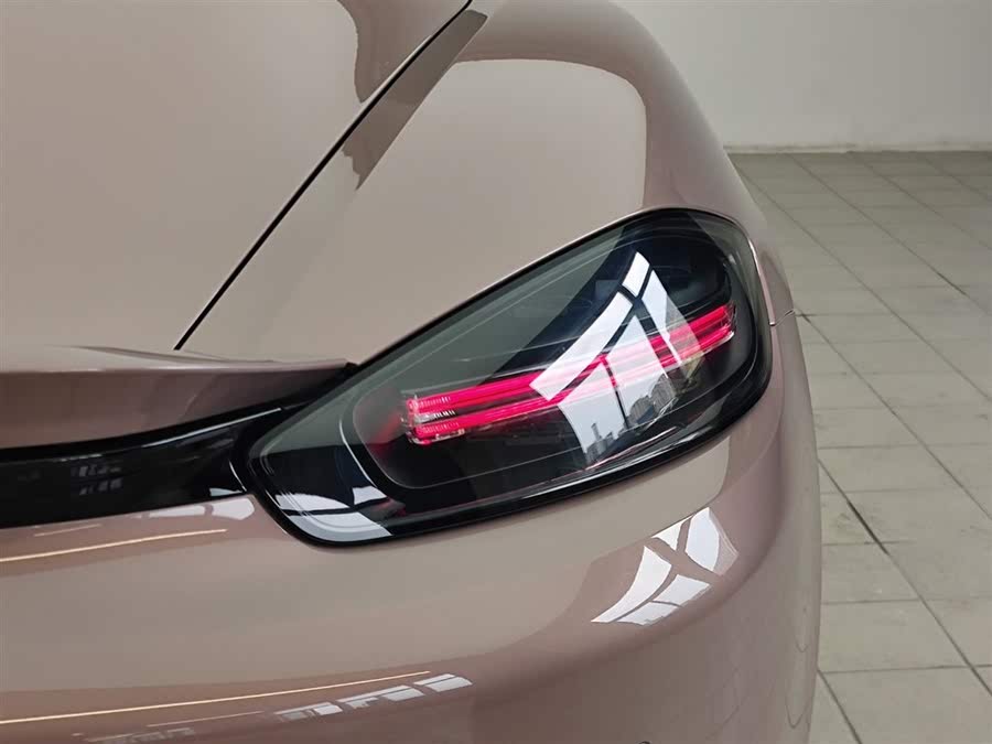Discover undefined undefined Exterior Interior Images.Find all aspects and details of cars.