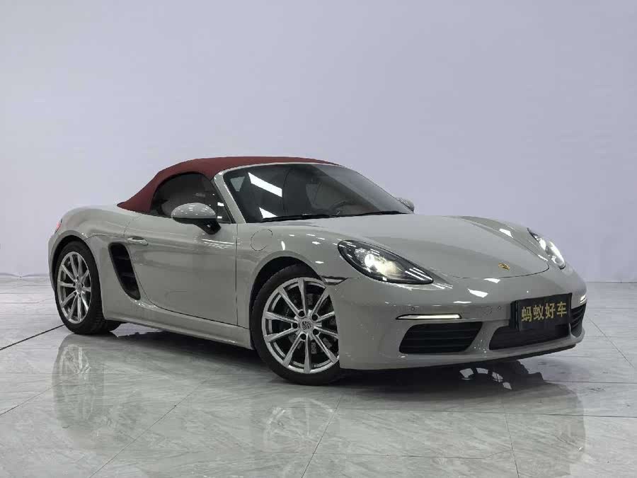 Discover undefined undefined Exterior Interior Images.Find all aspects and details of cars.