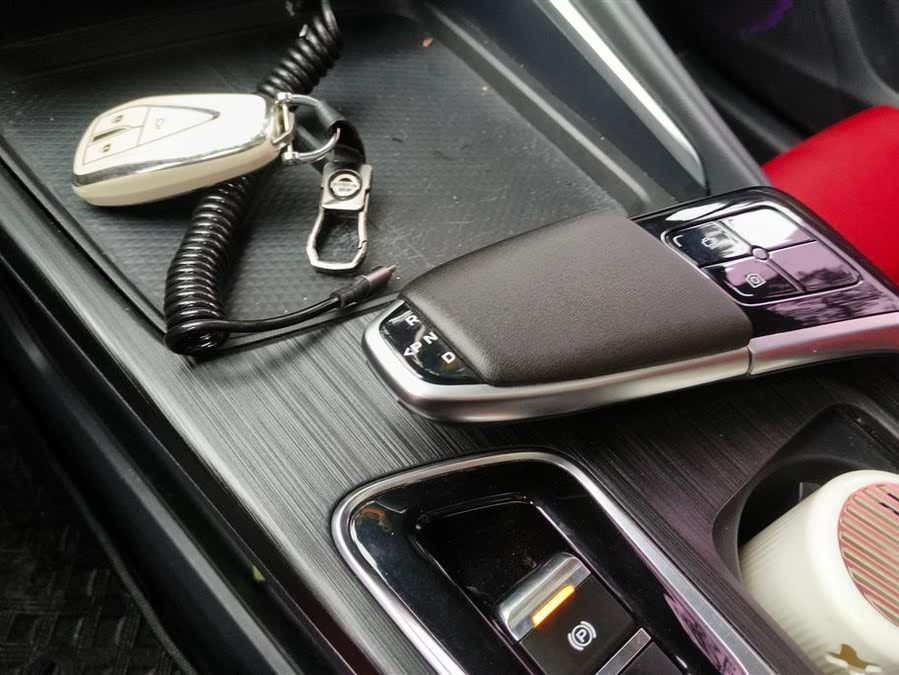Discover undefined undefined Exterior Interior Images.Find all aspects and details of cars.