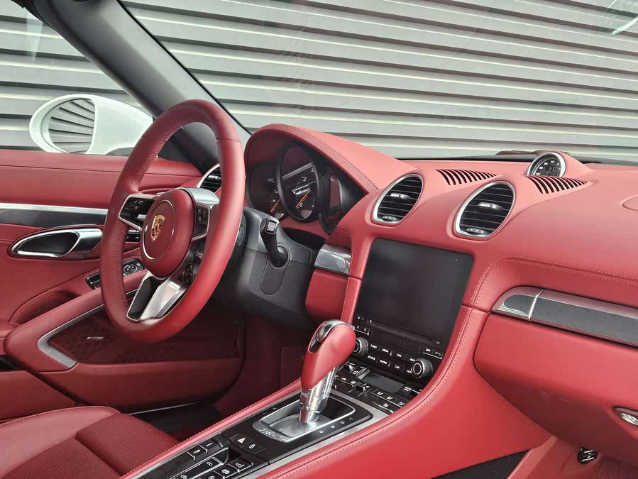 Discover undefined undefined Exterior Interior Images.Find all aspects and details of cars.
