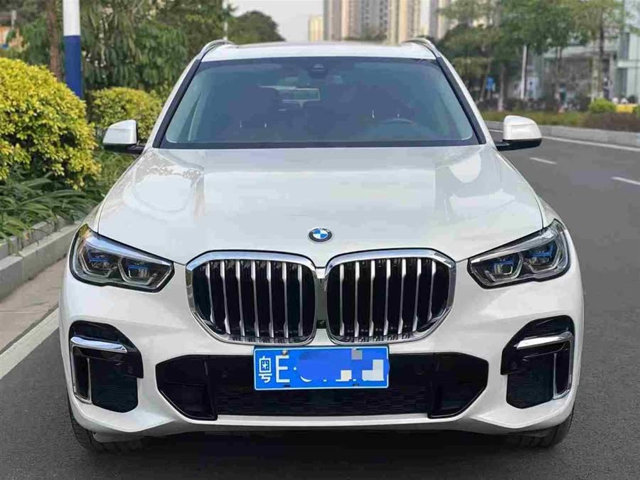 Discover undefined undefined Exterior Interior Images.Find all aspects and details of cars.