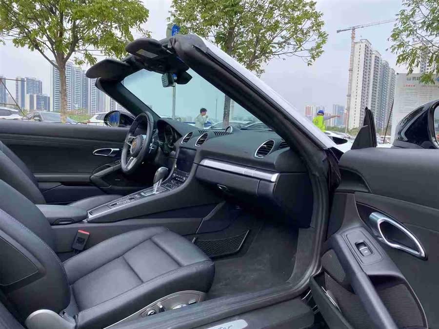 Discover undefined undefined Exterior Interior Images.Find all aspects and details of cars.