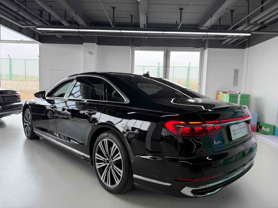 Discover undefined undefined Exterior Interior Images.Find all aspects and details of cars.
