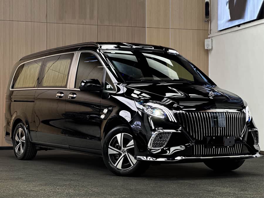 Discover undefined undefined Exterior Interior Images.Find all aspects and details of cars.