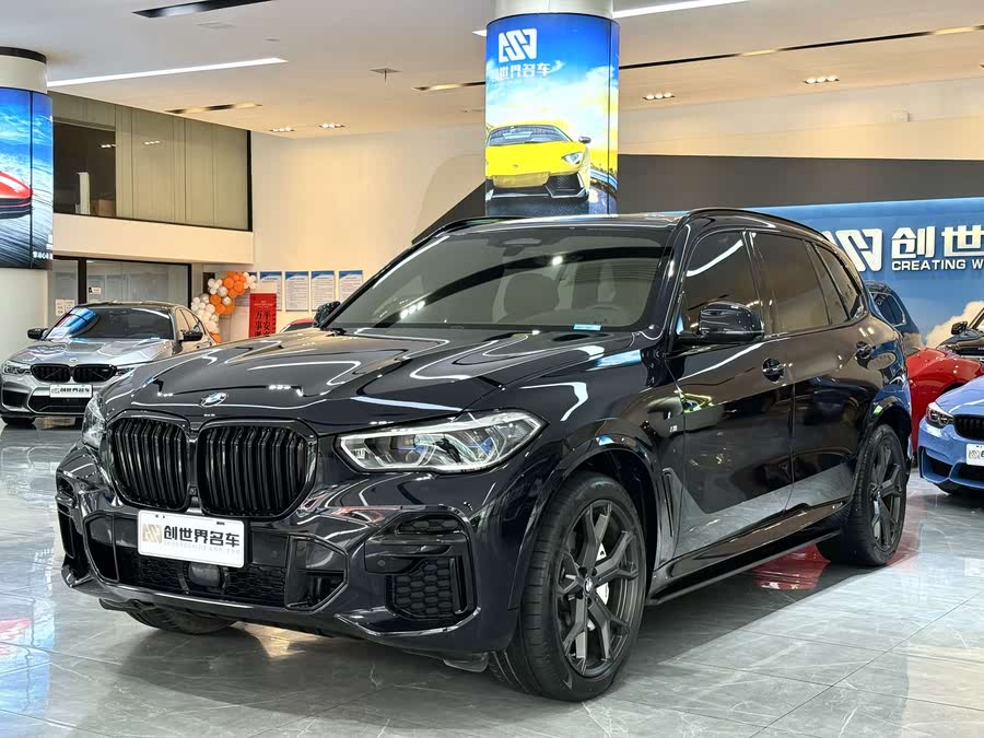 Discover undefined undefined Exterior Interior Images.Find all aspects and details of cars.