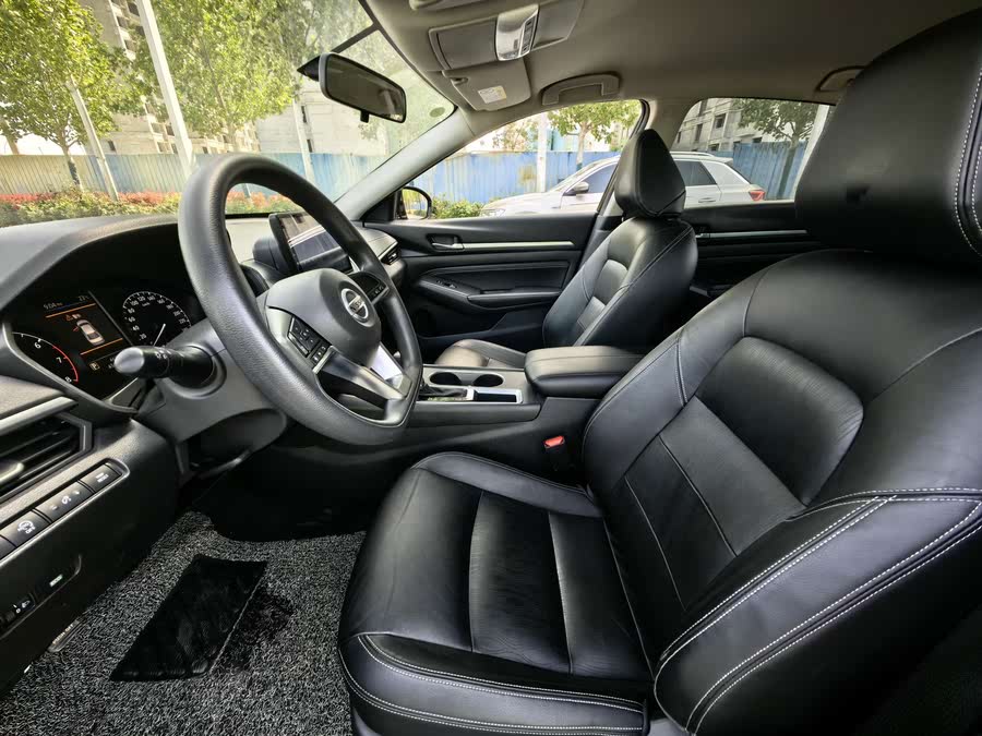 Discover undefined undefined Exterior Interior Images.Find all aspects and details of cars.