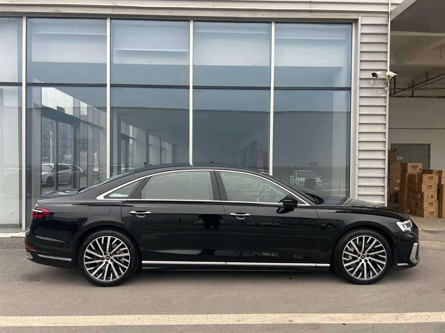 Discover undefined undefined Exterior Interior Images.Find all aspects and details of cars.