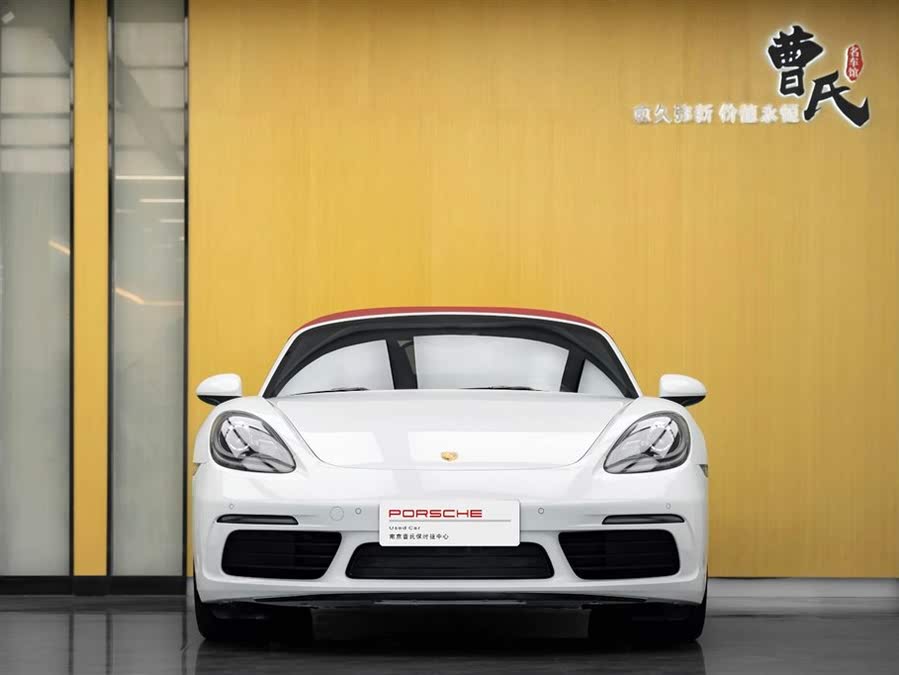 Discover undefined undefined Exterior Interior Images.Find all aspects and details of cars.