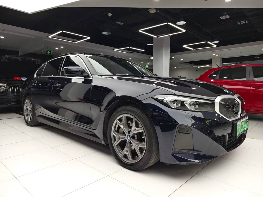 Discover undefined undefined Exterior Interior Images.Find all aspects and details of cars.