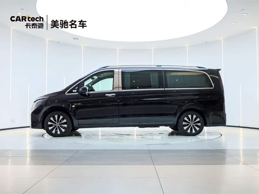 Discover undefined undefined Exterior Interior Images.Find all aspects and details of cars.