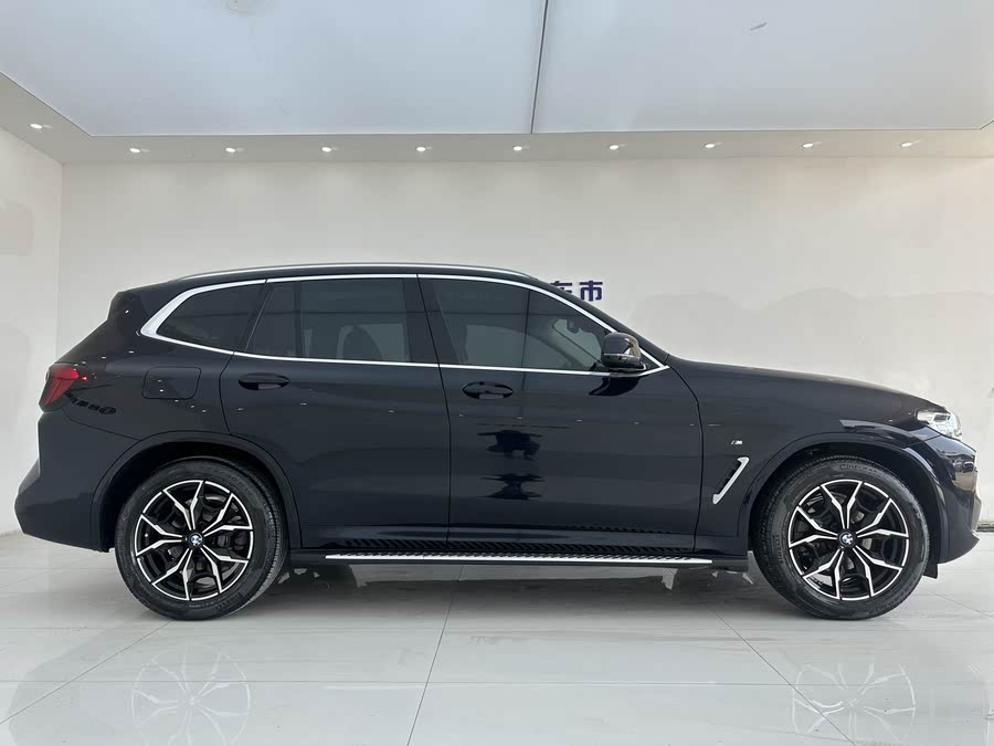 Discover undefined undefined Exterior Interior Images.Find all aspects and details of cars.