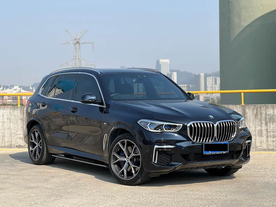Discover undefined undefined Exterior Interior Images.Find all aspects and details of cars.