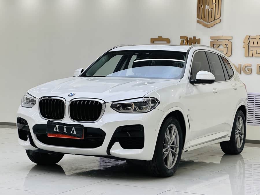 Discover undefined undefined Exterior Interior Images.Find all aspects and details of cars.