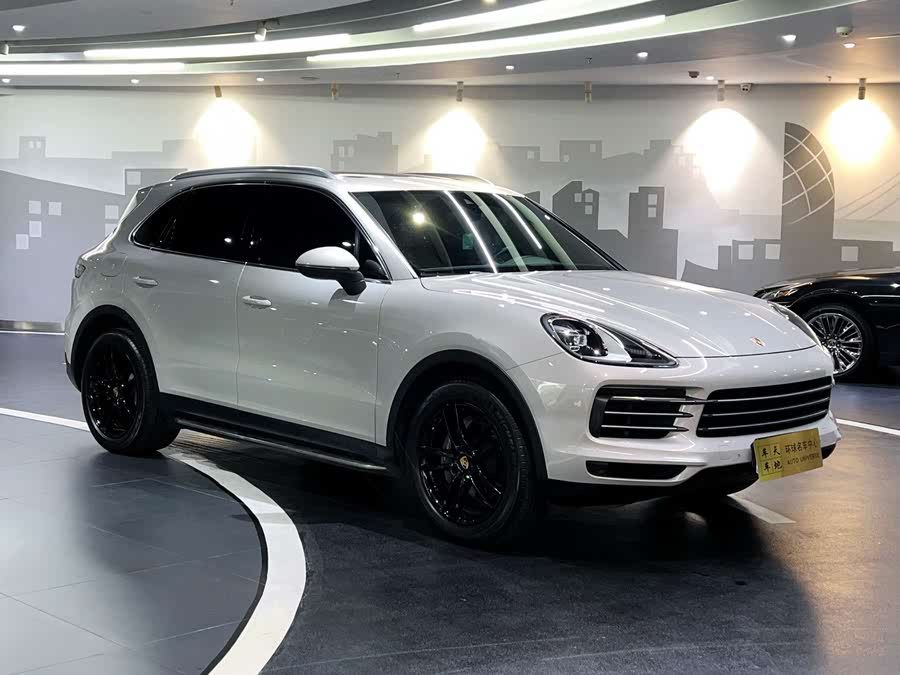 Discover undefined undefined Exterior Interior Images.Find all aspects and details of cars.