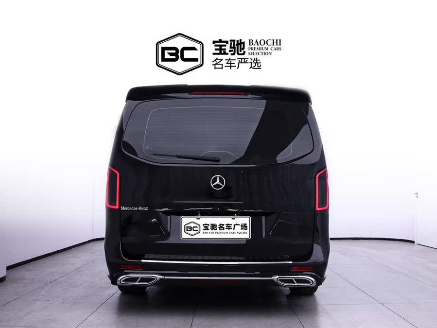 Discover undefined undefined Exterior Interior Images.Find all aspects and details of cars.