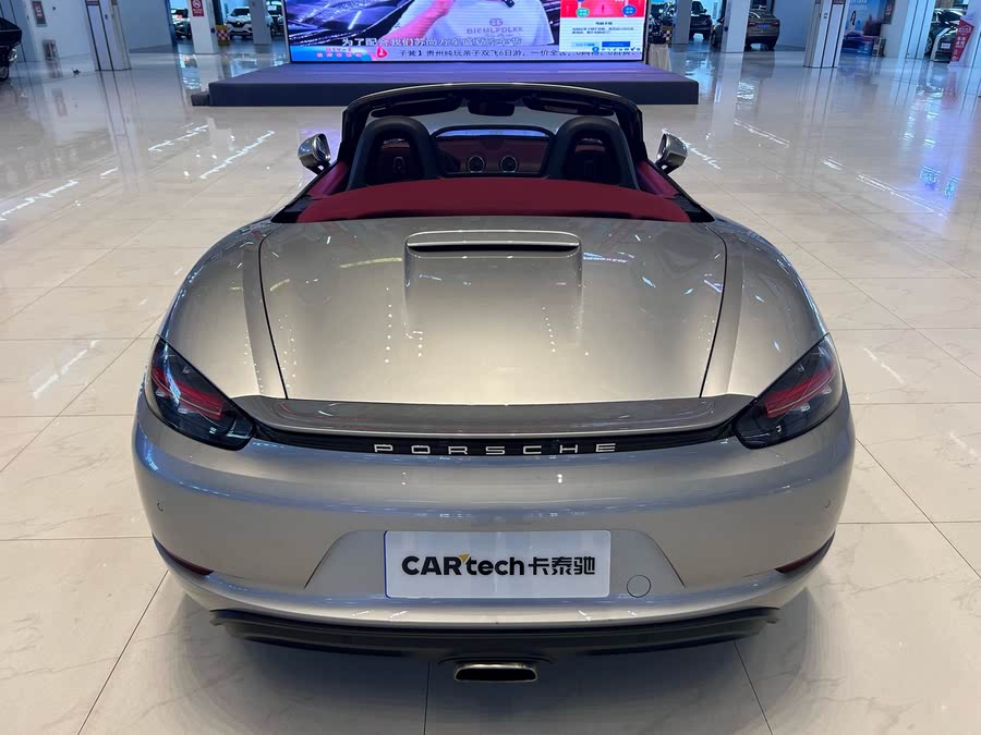 Discover undefined undefined Exterior Interior Images.Find all aspects and details of cars.