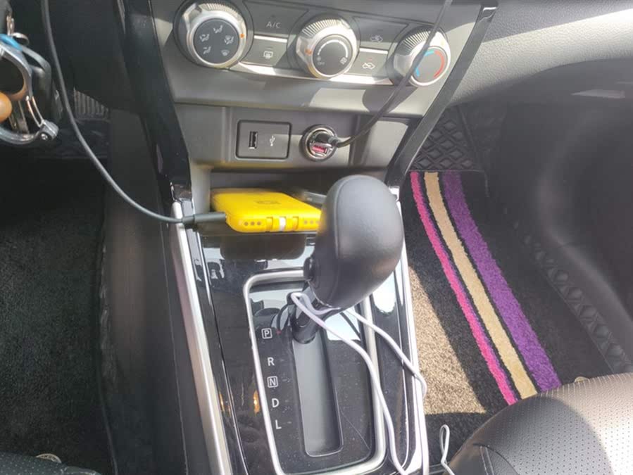 Discover undefined undefined Exterior Interior Images.Find all aspects and details of cars.