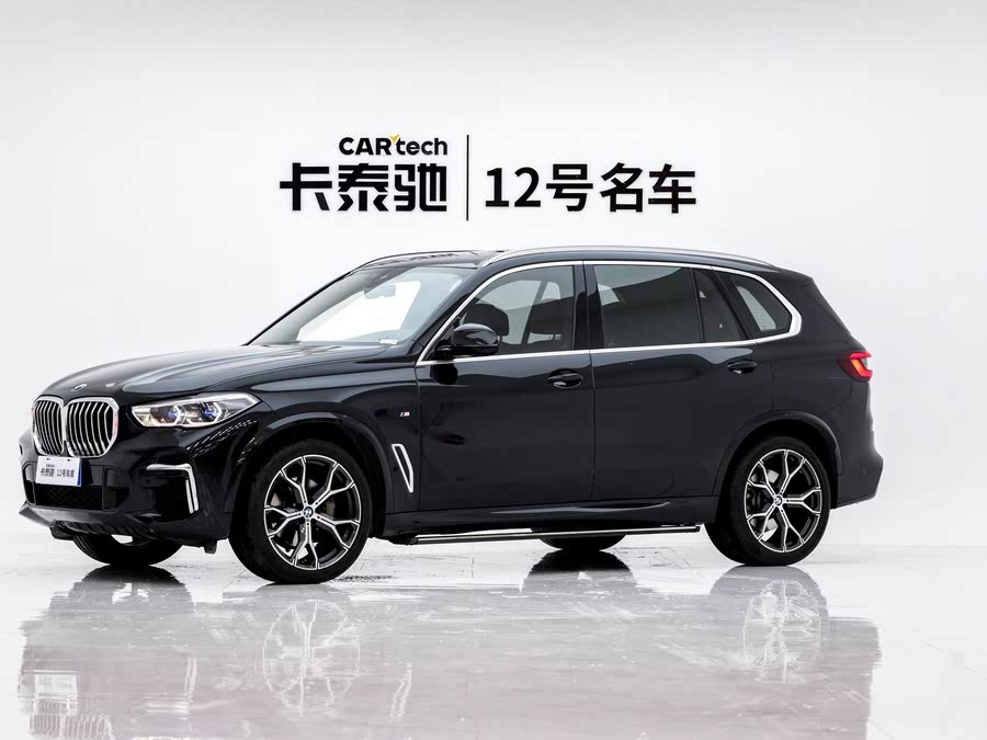 Discover undefined undefined Exterior Interior Images.Find all aspects and details of cars.