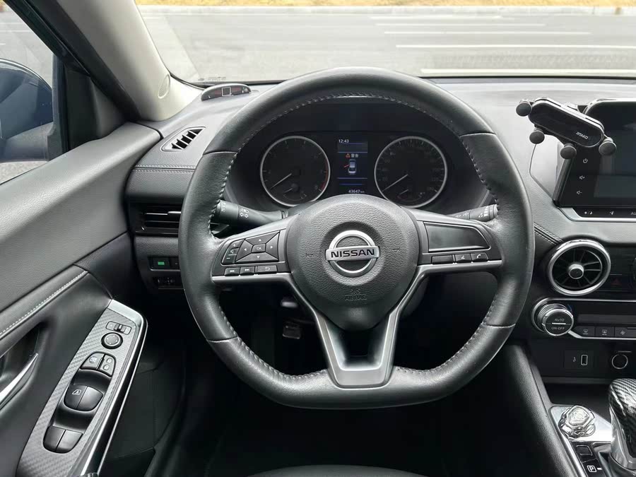 Discover undefined undefined Exterior Interior Images.Find all aspects and details of cars.