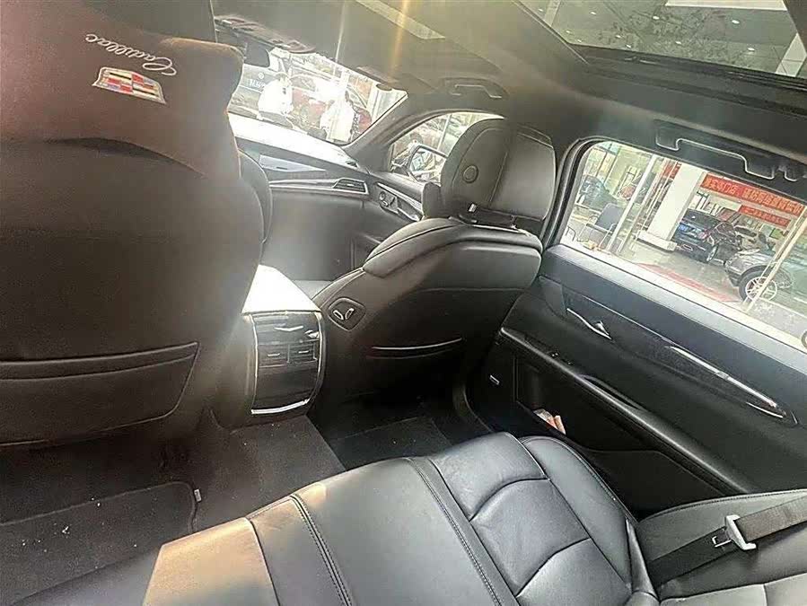 Discover undefined undefined Exterior Interior Images.Find all aspects and details of cars.