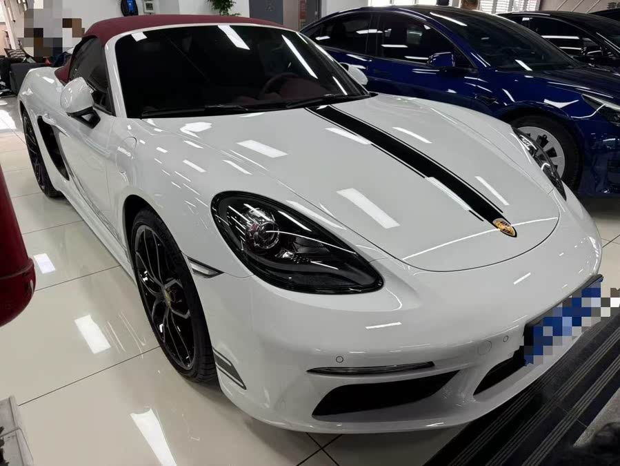 Discover undefined undefined Exterior Interior Images.Find all aspects and details of cars.