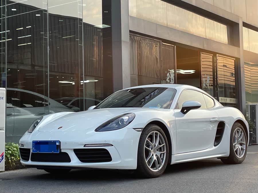 Discover undefined undefined Exterior Interior Images.Find all aspects and details of cars.