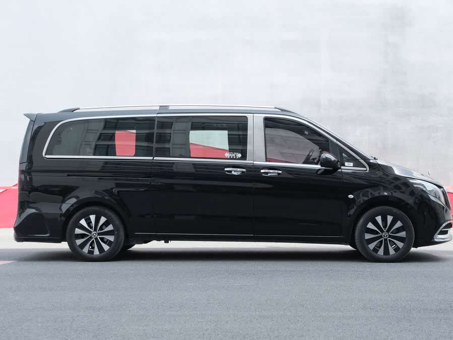 Discover undefined undefined Exterior Interior Images.Find all aspects and details of cars.
