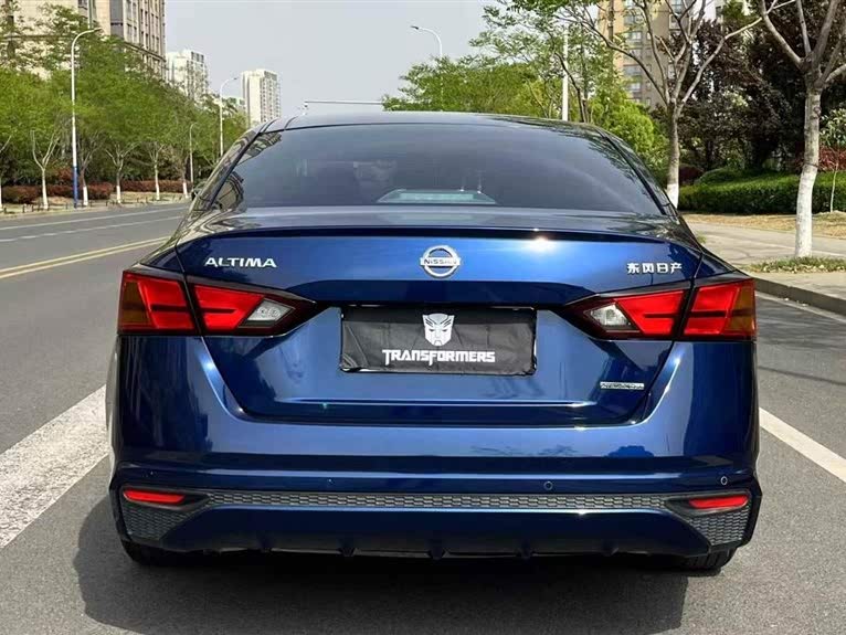 Discover undefined undefined Exterior Interior Images.Find all aspects and details of cars.