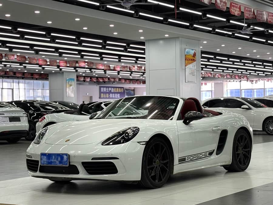 Discover undefined undefined Exterior Interior Images.Find all aspects and details of cars.