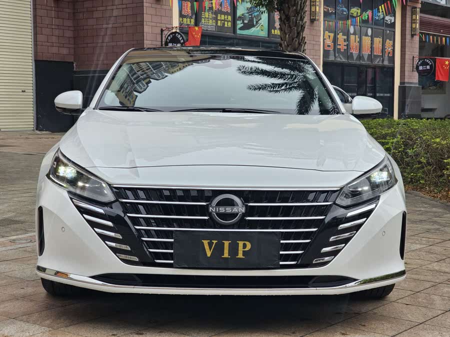 Discover undefined undefined Exterior Interior Images.Find all aspects and details of cars.