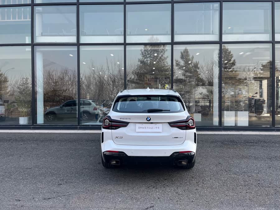 Discover undefined undefined Exterior Interior Images.Find all aspects and details of cars.