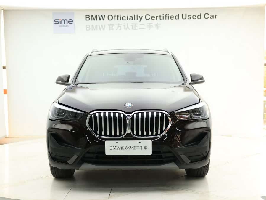 Discover undefined undefined Exterior Interior Images.Find all aspects and details of cars.