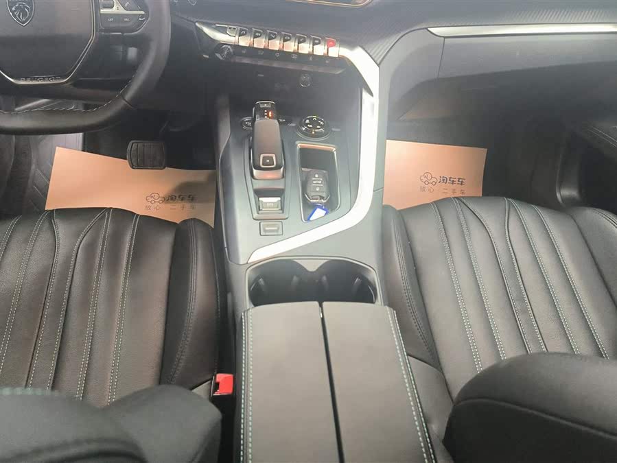 Discover undefined undefined Exterior Interior Images.Find all aspects and details of cars.