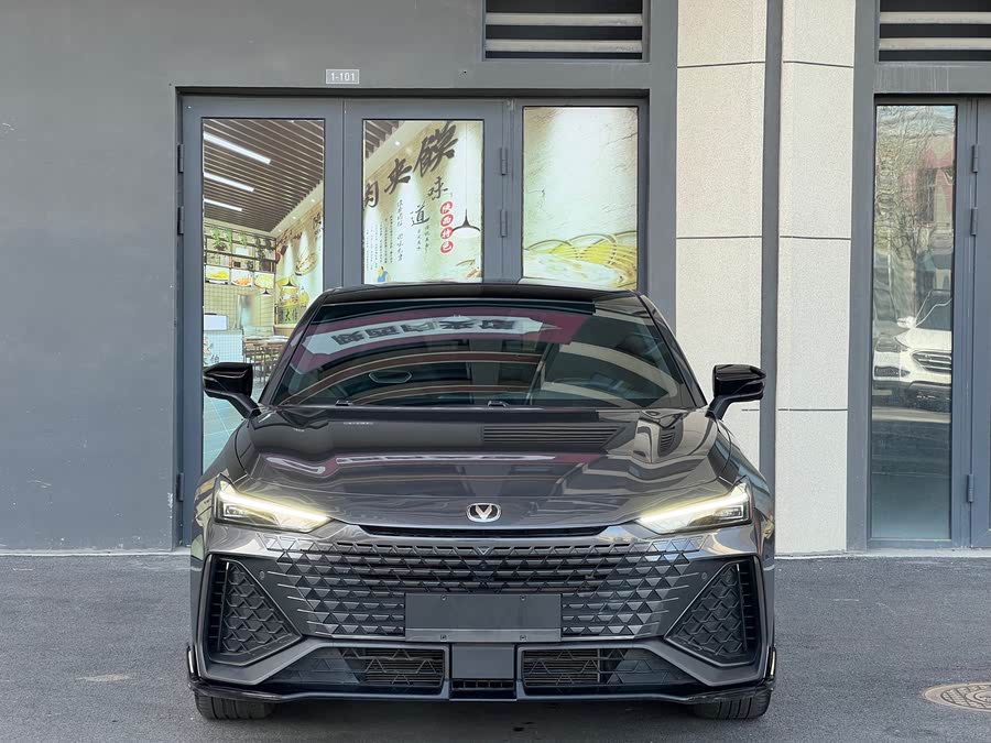 Discover undefined undefined Exterior Interior Images.Find all aspects and details of cars.