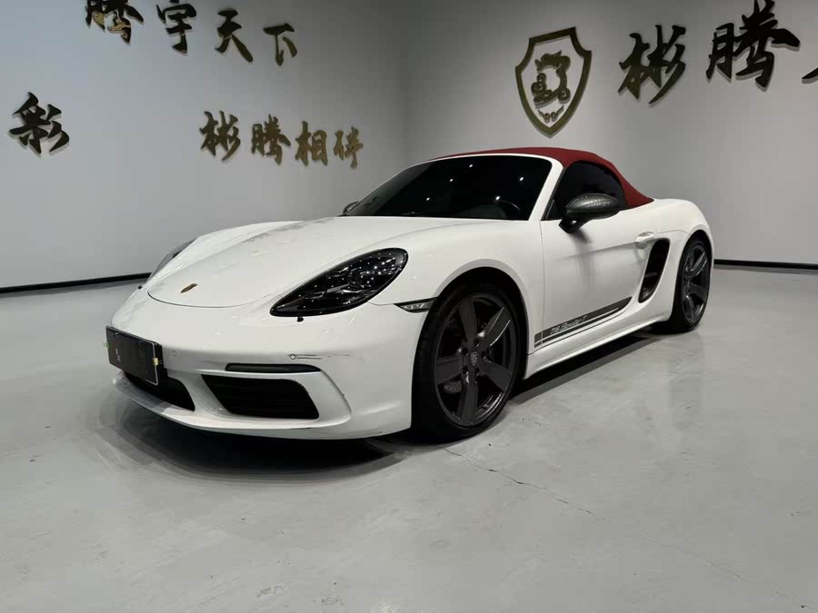 Discover undefined undefined Exterior Interior Images.Find all aspects and details of cars.