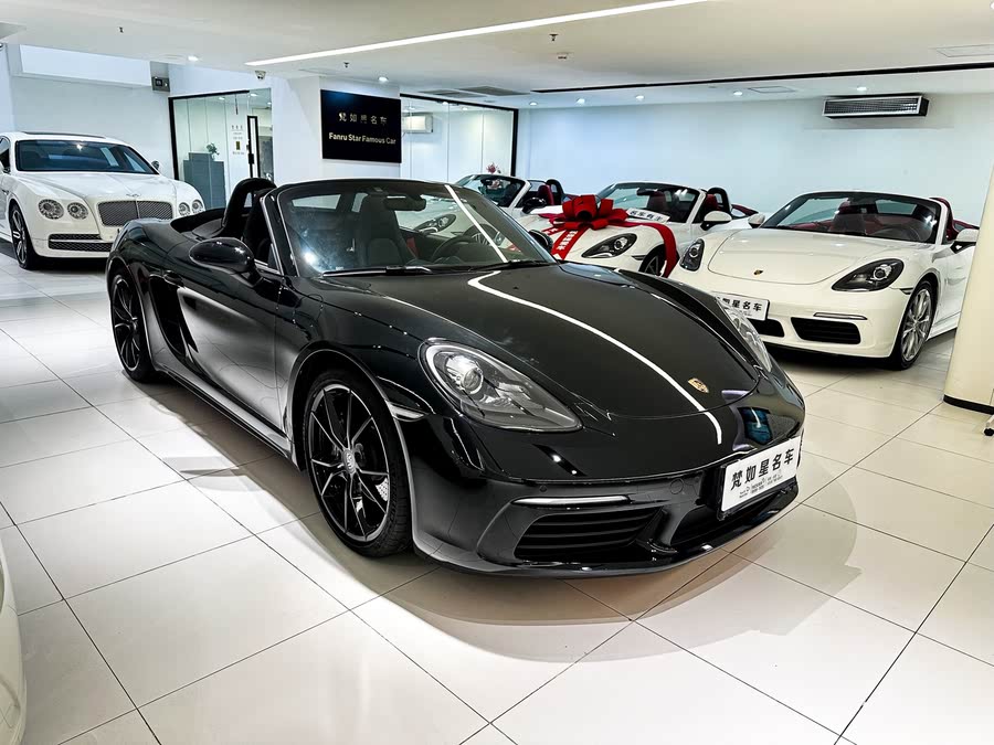 Discover undefined undefined Exterior Interior Images.Find all aspects and details of cars.