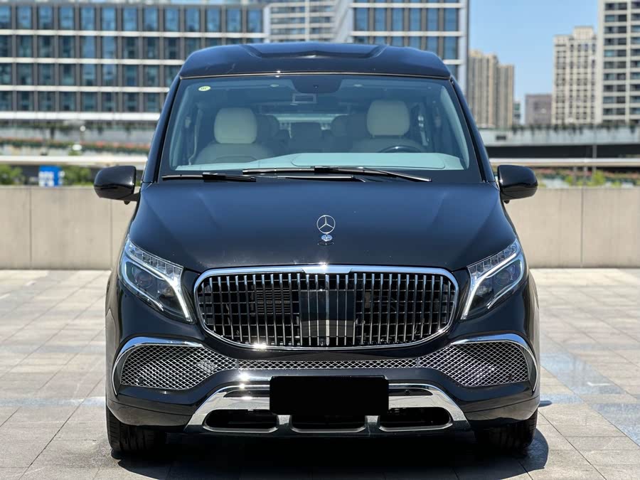 Discover undefined undefined Exterior Interior Images.Find all aspects and details of cars.