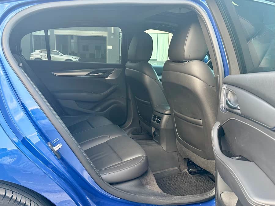 Discover undefined undefined Exterior Interior Images.Find all aspects and details of cars.