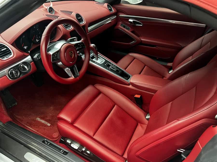 Discover undefined undefined Exterior Interior Images.Find all aspects and details of cars.