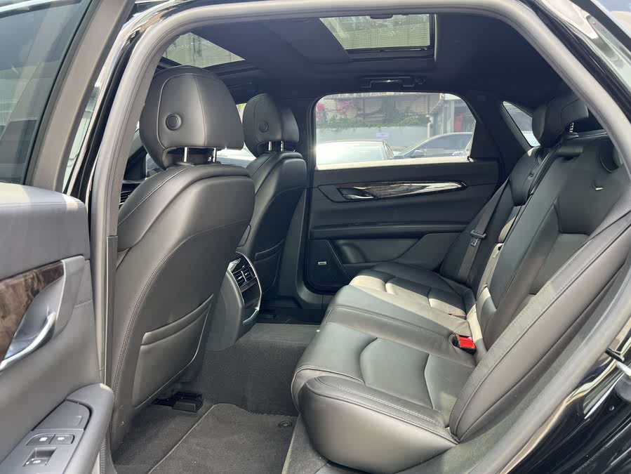 Discover undefined undefined Exterior Interior Images.Find all aspects and details of cars.