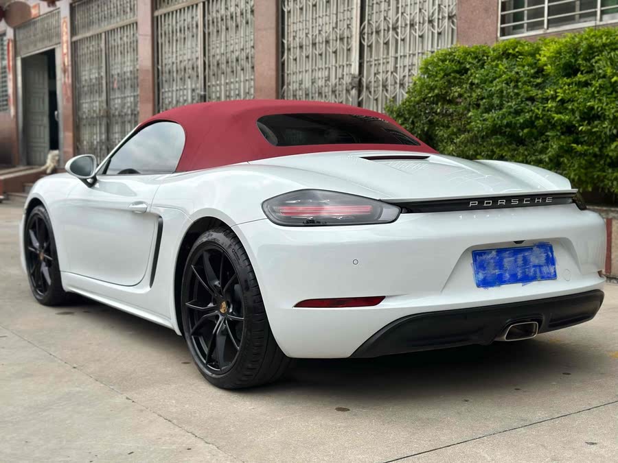 Discover undefined undefined Exterior Interior Images.Find all aspects and details of cars.