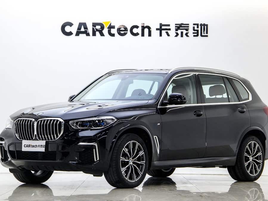 Discover undefined undefined Exterior Interior Images.Find all aspects and details of cars.