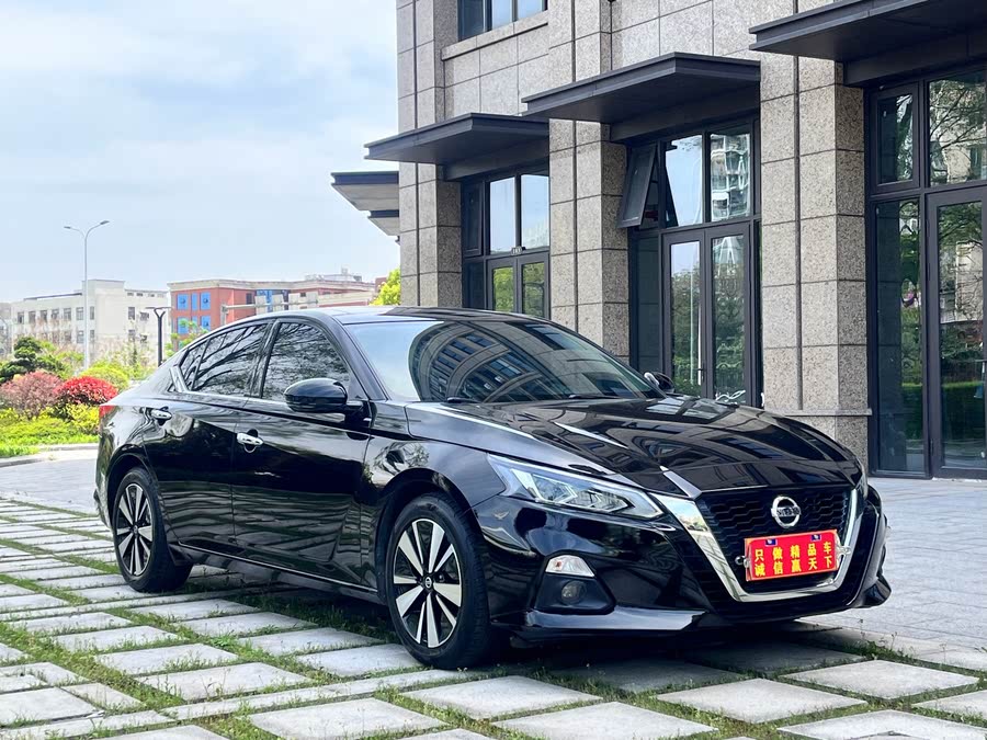 Discover undefined undefined Exterior Interior Images.Find all aspects and details of cars.