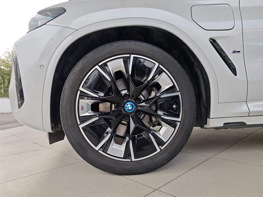 BMW iX3 2022 Facelift Leading Model
