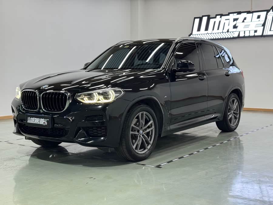 Discover undefined undefined Exterior Interior Images.Find all aspects and details of cars.